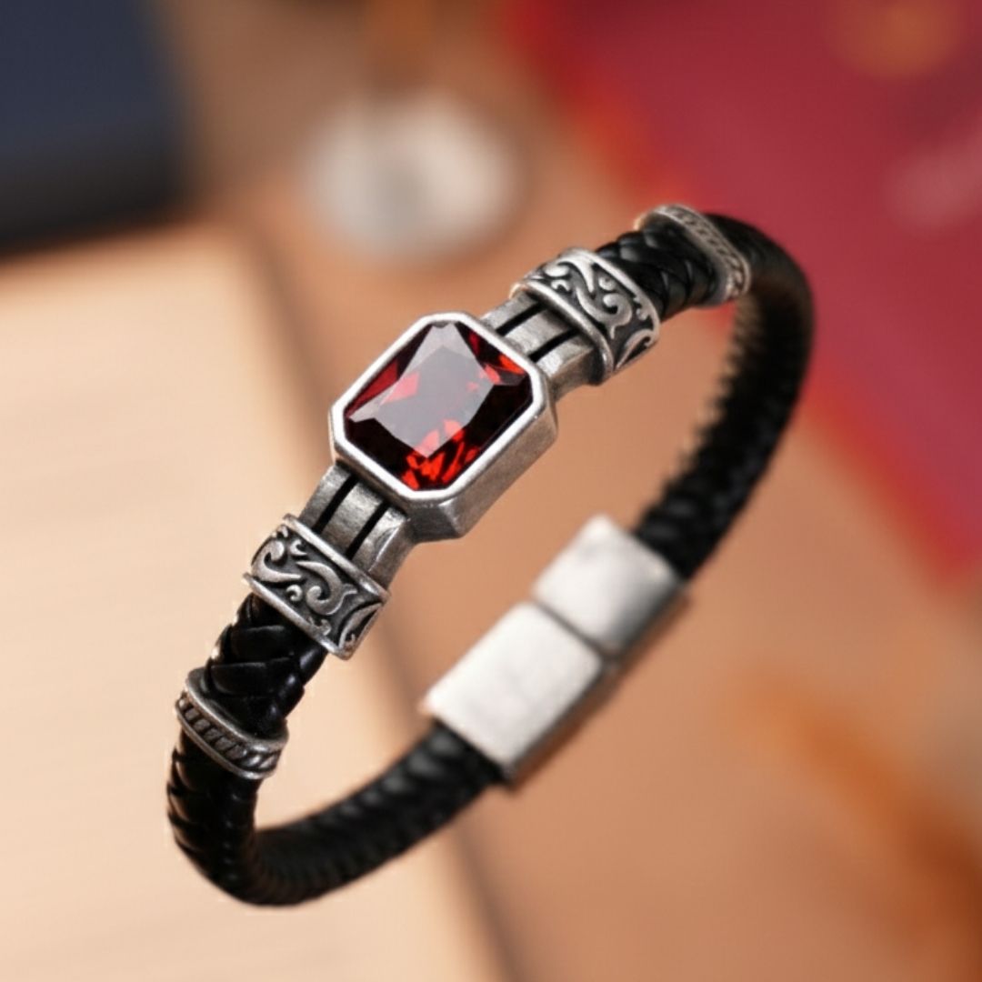 Kırmızı Kristal Cam Detaylı Hakiki Deri Erkek Bileklik - Siyah | Kırmızı