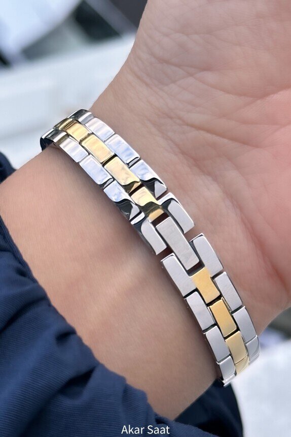 F24100L Metal Kordonlu Kadın Kol Saati