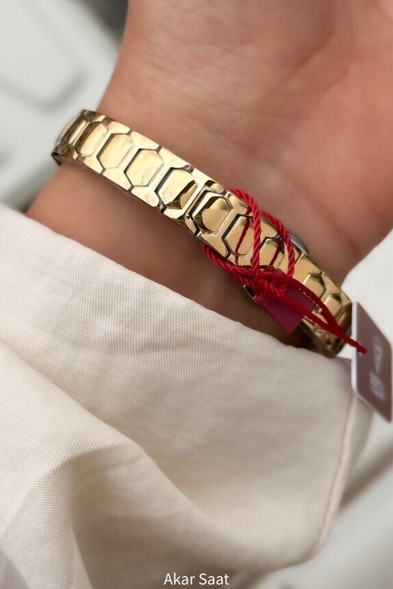 F25001L Metal Kordonlu Kadın Kol Saati